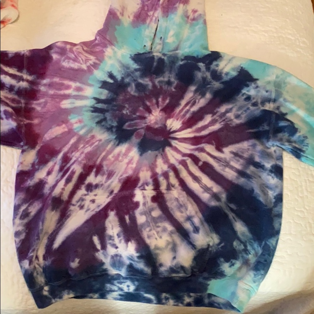 Tie die sweatshirt